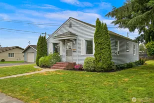 204 S 16th St, Lynden, WA 98264 - Photo 2