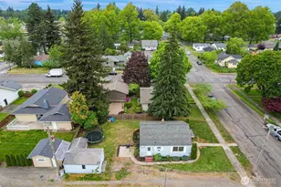 204 S 16th St, Lynden, WA 98264 - Photo 6