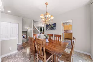 810 S Hills Dr, Bellingham, WA 98229 - Photo 8