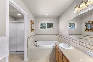 810 S Hills Dr, Bellingham, WA 98229 - Photo 20