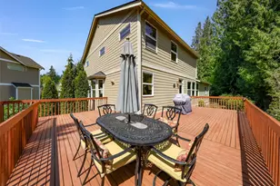 810 S Hills Dr, Bellingham, WA 98229 - Photo 32