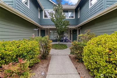 16150 NE 93rd Way #802, Redmond, WA 98052 - Photo 2