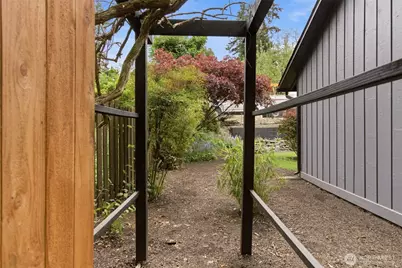22605 60th Avenue W, Mountlake Terrace, WA 98043 - Photo 32