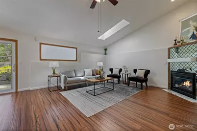 1069 5th, Steilacoom, WA 98388 - Photo 2