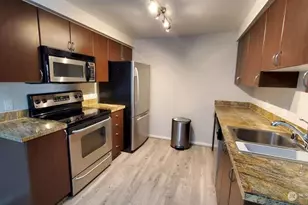 215 9th St, Kirkland, WA 98033 - Photo 8