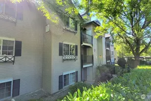 215 9th St, Kirkland, WA 98033 - Photo 1