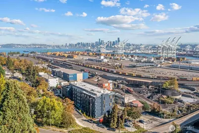 3318 30th Avenue SW #B409, Seattle, WA 98126 - Photo 22