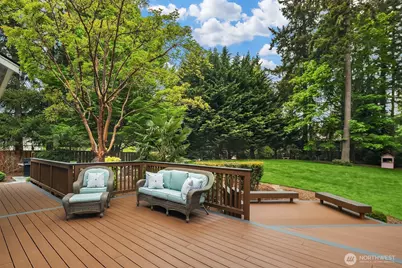21728 NE 81st Street, Redmond, WA 98053 - Photo 32