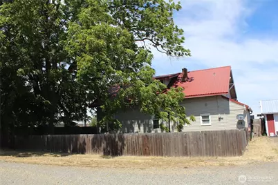 550 N Sequim Avenue, Sequim, WA 98382 - Photo 2