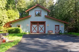 702 San Juan Dr, San Juan Island, WA 98250 - Photo 38