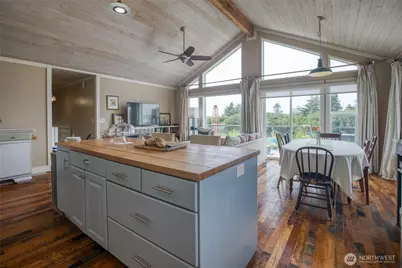 604 Ocean Shores Boulevard SW, Ocean Shores, WA 98569 - Photo 6