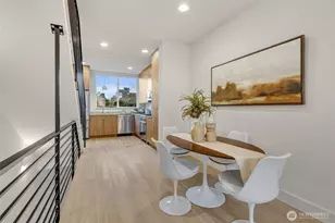 908 N 46th St, Seattle, WA 98103 - Photo 6
