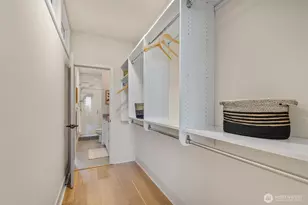 908 N 46th St, Seattle, WA 98103 - Photo 14