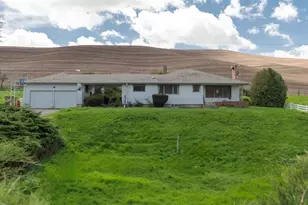 950 Lewis Peak Rd, Waitsburg, WA 99361 - Photo 1