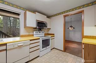 6323 89th Ave W, University Place, WA 98467 - Photo 10