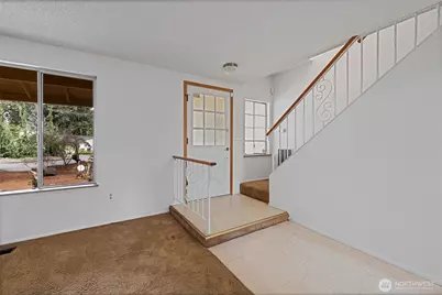 6323 89th Avenue W, University Place, WA 98467 - Photo 4
