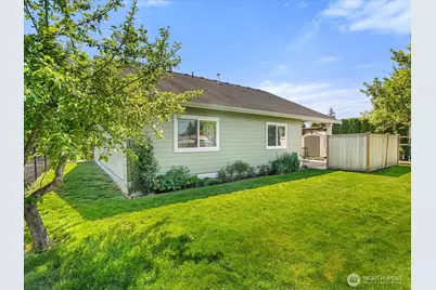 1301 Park Avenue, Puyallup, WA 98372 - Photo 32