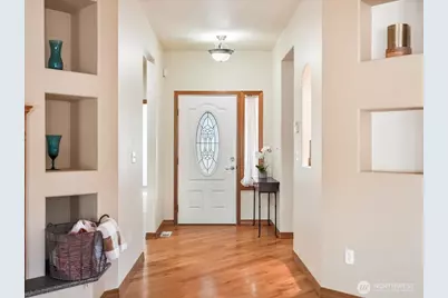1301 Park Avenue, Puyallup, WA 98372 - Photo 6