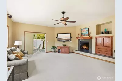 1301 Park Avenue, Puyallup, WA 98372 - Photo 8