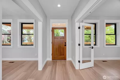 8173 Silva Ave SE, Snoqualmie, WA 98065 - Photo 2