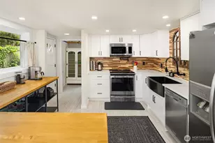 9823 Arrowsmith Ave S, Seattle, WA 98118 - Photo 18