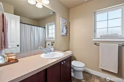 18323 121st Street E, Bonney Lake, WA 98391 - Photo 20