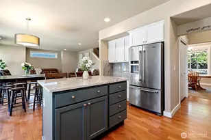 18323 121st St E, Bonney Lake, WA 98391 - Photo 8
