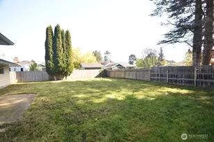614 S Pine St, Burlington, WA 98233 - Photo 22