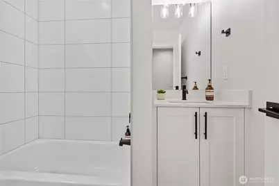 1118 16th Avenue #A, Seattle, WA 98122 - Photo 22