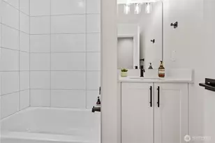 1118 16th Ave, Seattle, WA 98122 - Photo 22