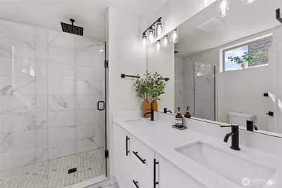 1118 16th Avenue #A, Seattle, WA 98122 - Photo 24