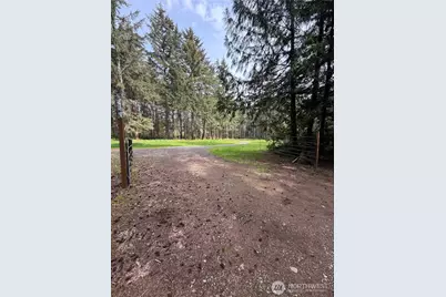 19205 30th Street SW, Longbranch, WA 98349 - Photo 12