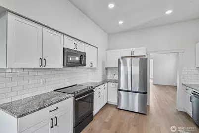 1016 N Pearl Street, Centralia, WA 98531 - Photo 8
