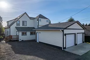 1016 N Pearl St, Centralia, WA 98531 - Photo 2