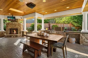 27212 SE 12th Pl, Sammamish, WA 98075 - Photo 32