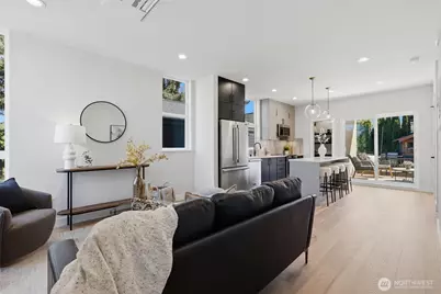 4233 S Bradford Street, Seattle, WA 98118 - Photo 8