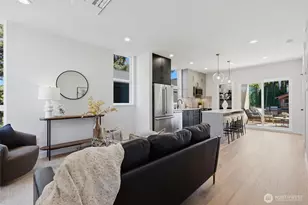4233 S Bradford St, Seattle, WA 98118 - Photo 8