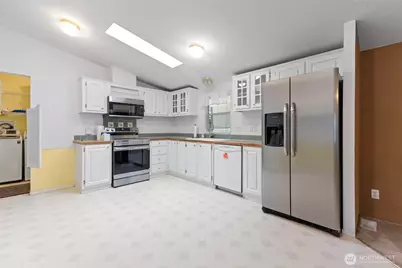 1829 137th Street E #101, Tacoma, WA 98445 - Photo 6
