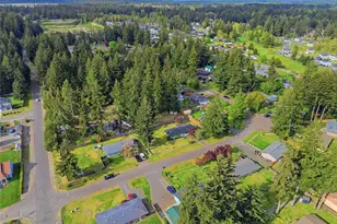 122 Raintree Loop SE, Rainier, WA 98576 - Photo 32