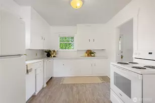2929 Sunset Dr, Bellingham, WA 98225 - Photo 12