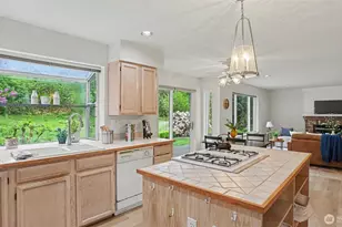 22771 SE 277th Pl, Maple Valley, WA 98038 - Photo 10