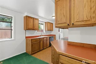 1013 NE 126th St, Seattle, WA 98125 - Photo 22