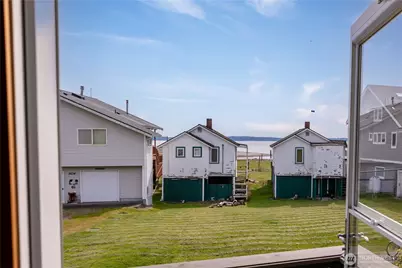 2633 Sunlight Beach Road, Clinton, WA 98236 - Photo 24