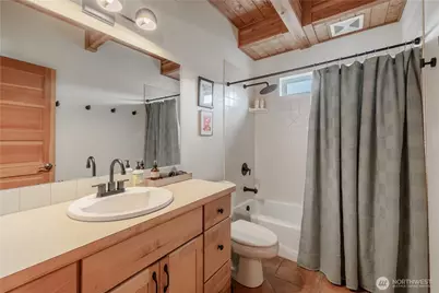 2633 Sunlight Beach Road, Clinton, WA 98236 - Photo 18