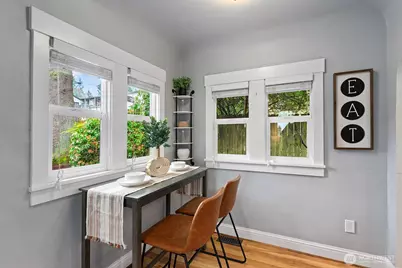 1516 NE 96th Street, Seattle, WA 98115 - Photo 8
