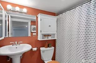 1516 NE 96th St, Seattle, WA 98115 - Photo 26