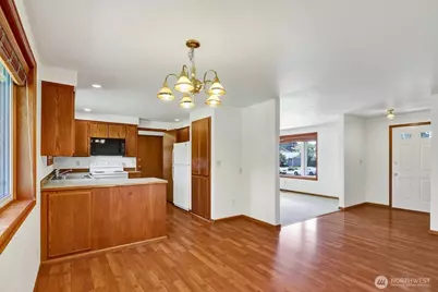 811 Vine Cir, Lynden, WA 98264 - Photo 12
