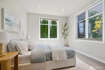 1311 Palm Avenue SW, Seattle, WA 98116 - Photo 24