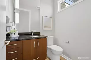 1311 Palm Ave SW, Seattle, WA 98116 - Photo 16