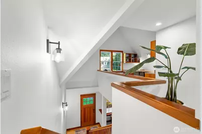 10173 NE Garibaldi Loop, Bainbridge Island, WA 98110 - Photo 20